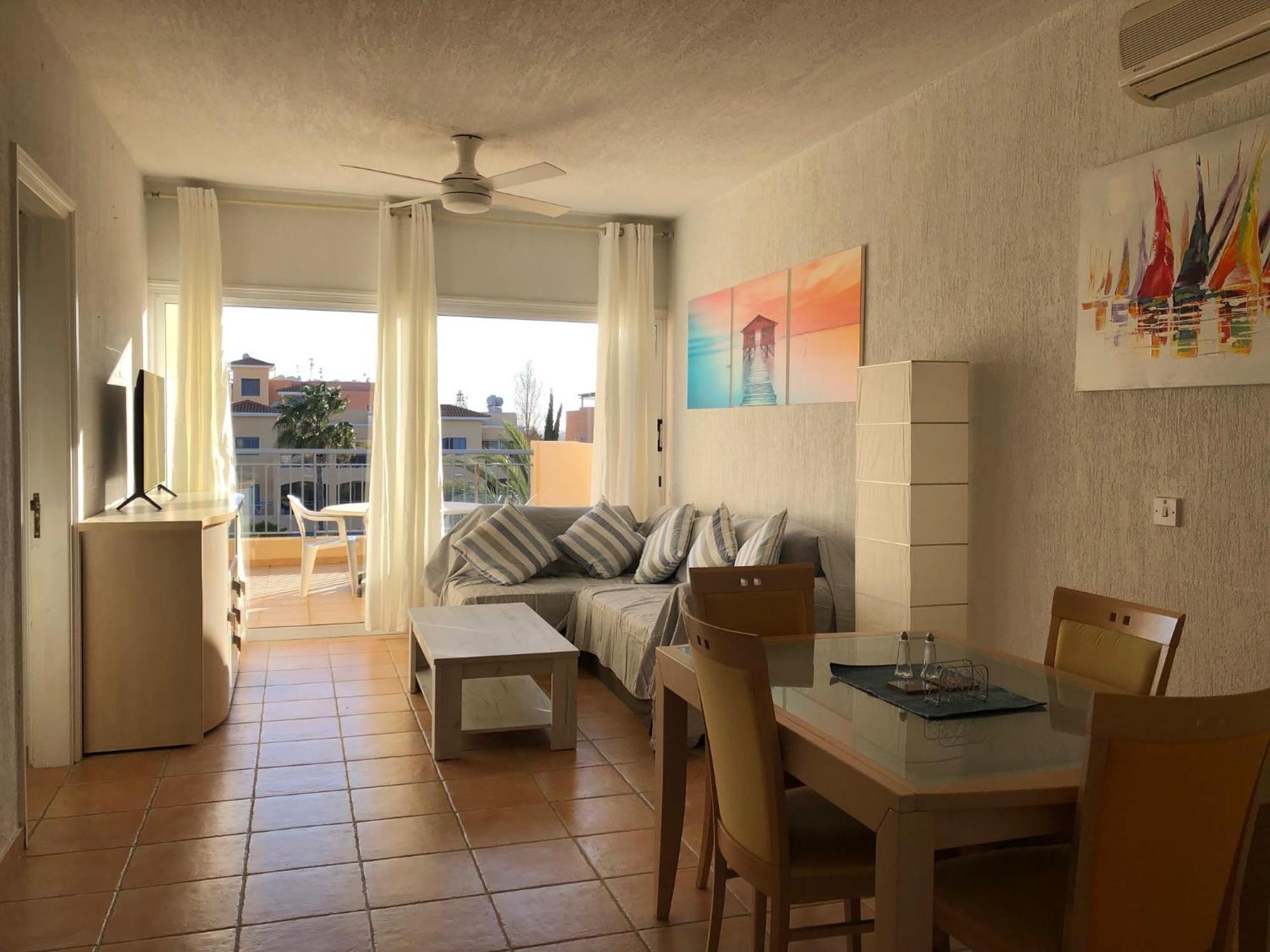 Limnaria Gardens - 1 Bedroom, Sunny Apartment With Stunning Pool Views Paphos Exterior foto
