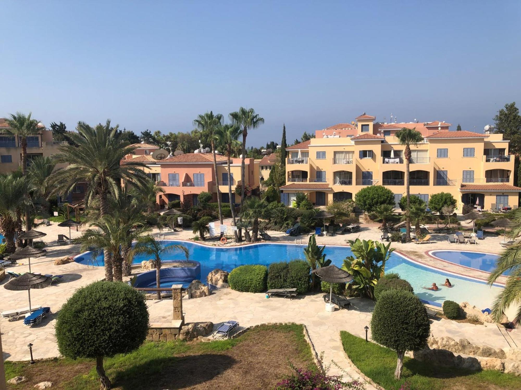 Limnaria Gardens - 1 Bedroom, Sunny Apartment With Stunning Pool Views Paphos Exterior foto